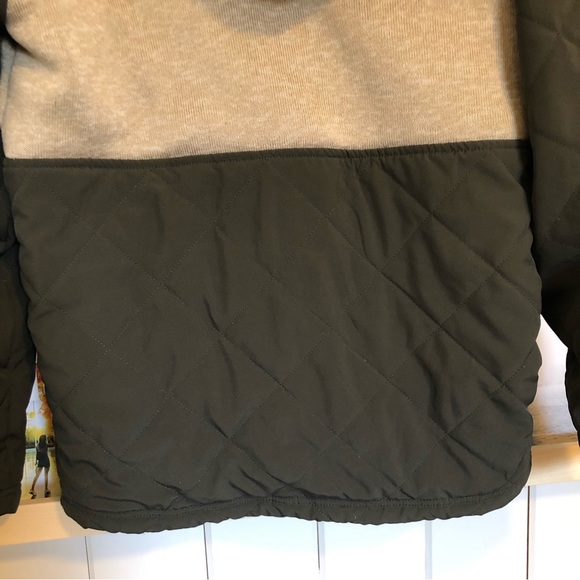 Insulated and hooded 1/2 zip jacket by Dravus - Picture 4 of 9